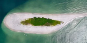 Ilots Mbanié, Cocotiers et Conga : illusion touristique et économique pour le Gabon?