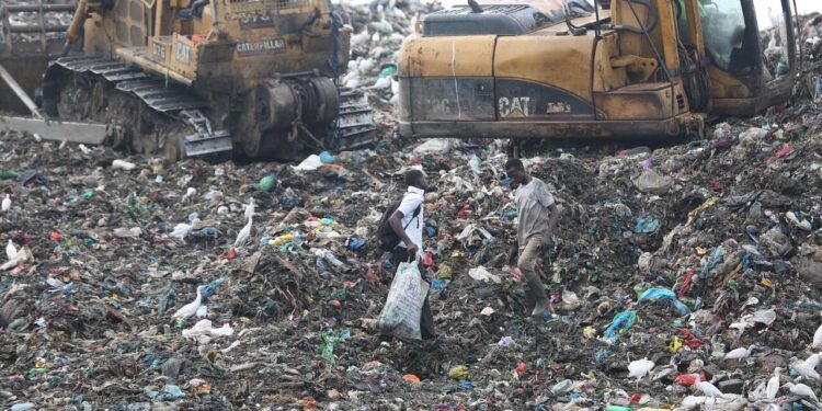 Décharge de Mindoubé : l’urgence d’un plan post-fermeture pour les déchets existants