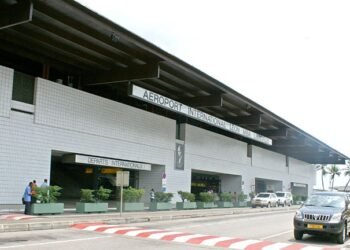 Aéroport de Libreville : trois touristes français contraints de payer le visa en dépit de la gratuité