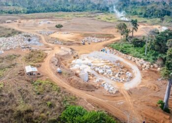 Nyanga : l’usine de marbre, entre espoir économique et fragilité environnementale
