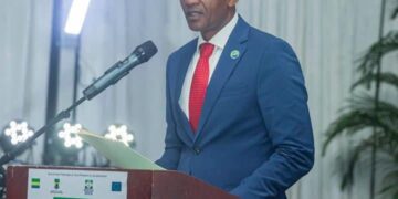 Forum économique et forestier : « un moment de vérité » selon Maurice Ntossui Allogo