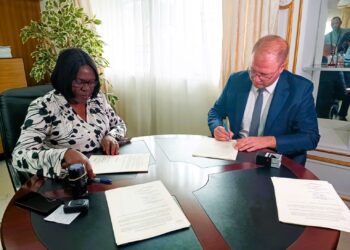 Poulet de chair : signature d’un Mémorandum avec l’Algérien Graine, pour le développement de sept fermes d’élevage à Ntoum et dans la Ngounié