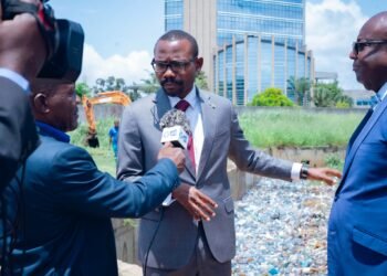 Nettoyage du bassin versant de la vallée Sainte-Marie : récupération administrative ou efficacité gouvernementale ?