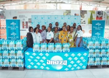 RSE : 9360 bouteilles d’eau pour les orphelins, le geste de cœur de la Sobraga