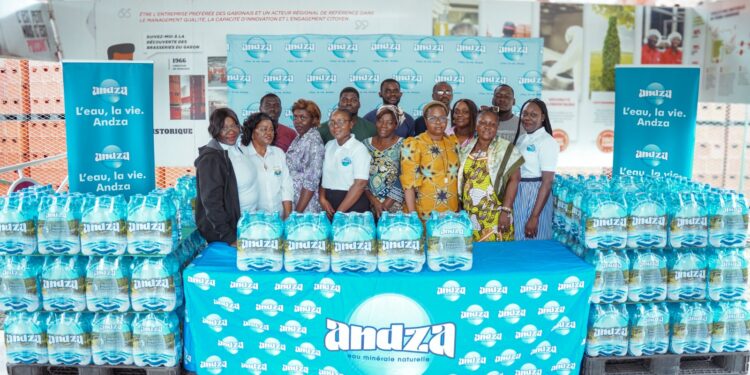 RSE : 9360 bouteilles d’eau pour les orphelins, le geste de cœur de la Sobraga