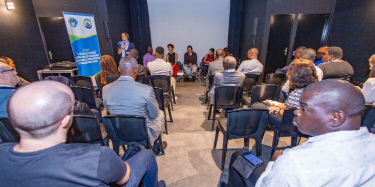 Forêts ogivines et vie sociale des populations : transformation économique et durabilité au centre d&rsquo;un débat à l&rsquo;Institut Français