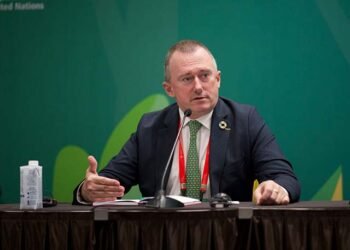 Professeur Lee White : « la lutte contre le trafic d’ivoire visait à empêcher Boko-Haram à entrer au Gabon qu’à protéger les éléphants »