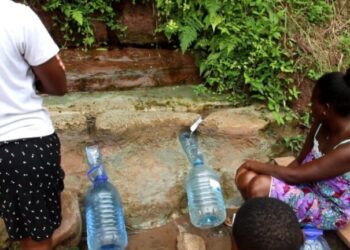 Stress hydrique : une source d’eau naturelle comme solution palliative face au manque du précieux liquide à Bambou-chine