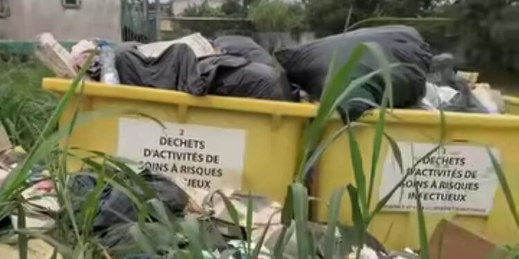 Déchets hospitaliers : la vidéo du Dr Stéphane Germain Iloko relance le débat sur la gestion des déchets de soins