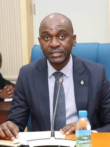 Foncier : Geoffroy Foumboula Libeka plaide pour la reconnaissance des terres ancestrales