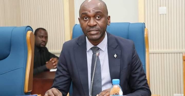 Foncier : Geoffroy Foumboula Libeka plaide pour la reconnaissance des terres ancestrales